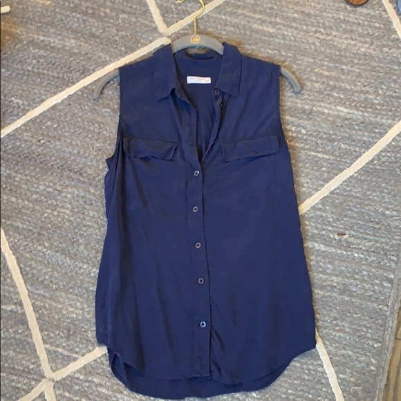 Equipment sleeveless button down - Picture 1 of 1